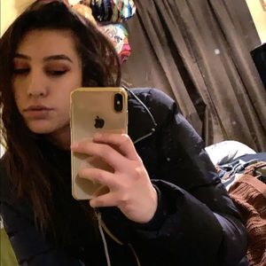 Meet your Posher, Tania